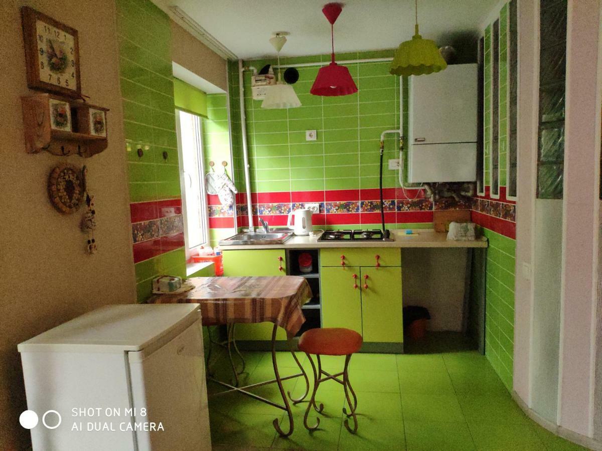 Apartments Domovik Latorichnaya,3 ムカチェヴォ エクステリア 写真